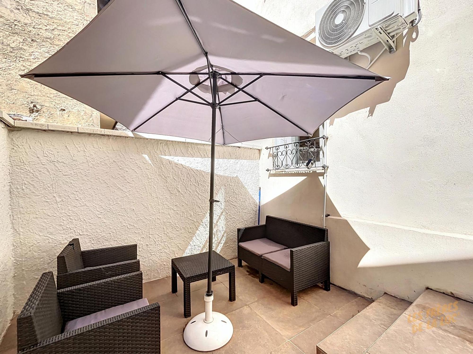 Apartment High Standing - Jardin & Climatisation - Les Freres De La Loc' *